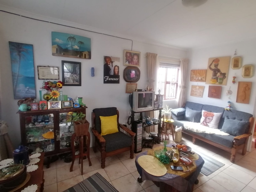  Bedroom Property for Sale in Bernadino Heights Western Cape